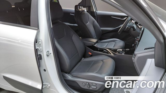 Kia Niro 2024 — photo 16