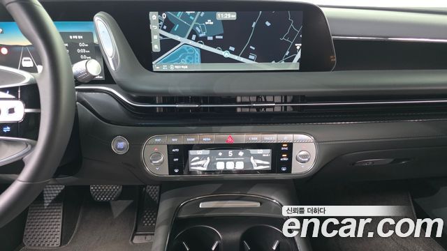Genesis G90 2022 — photo 21