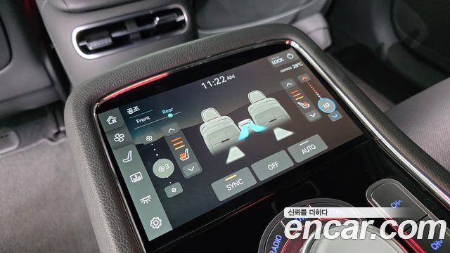 Genesis G90 2022 — photo 24