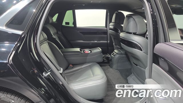 Genesis G90 2022 — photo 25