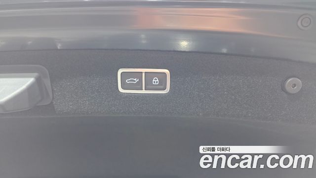 Genesis G90 2022 — photo 32