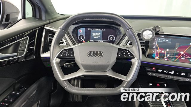 Audi Q4 e-tron 2023 — photo 19