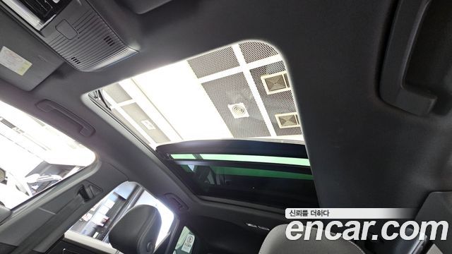 Audi Q4 e-tron 2023 — photo 23