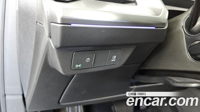 Audi Q4 e-tron 2023 — photo 29