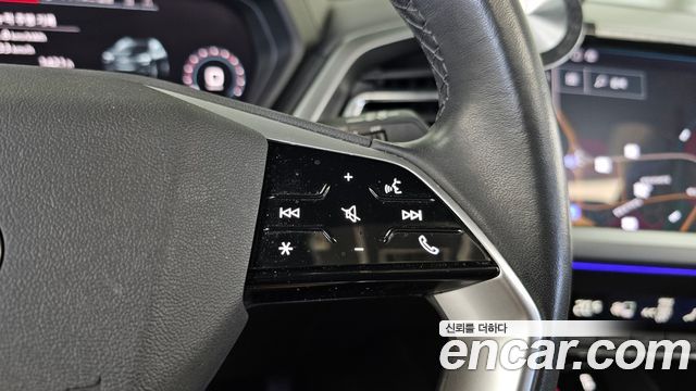 Audi Q4 e-tron 2023 — photo 35