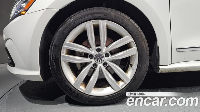 Volkswagen Passat 2018 — photo 5