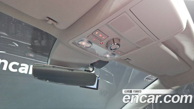Volkswagen Passat 2018 — photo 30