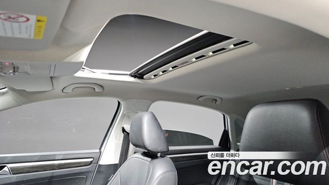 Volkswagen Passat 2018 — photo 34