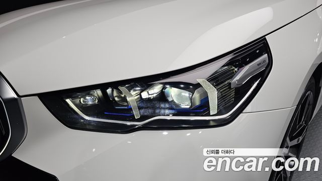 BMW 5-Series 2024 — photo 8