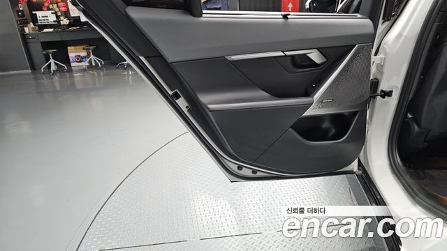 BMW 5-Series 2024 — photo 15