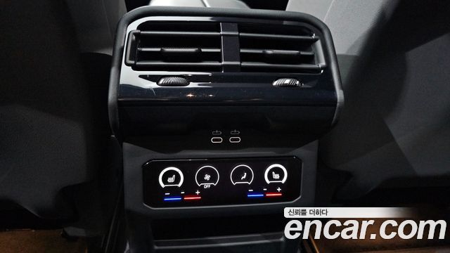 BMW 5-Series 2024 — photo 30