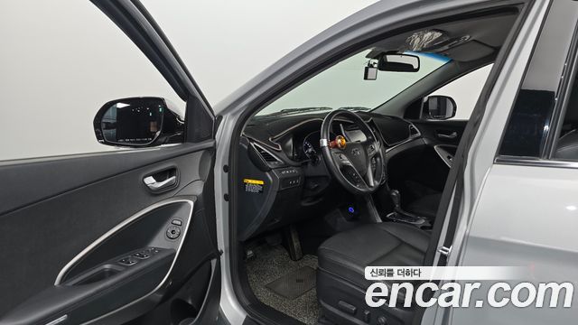 Hyundai Santafe 2016 — photo 13