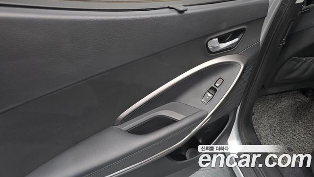 Hyundai Santafe 2016 — photo 15