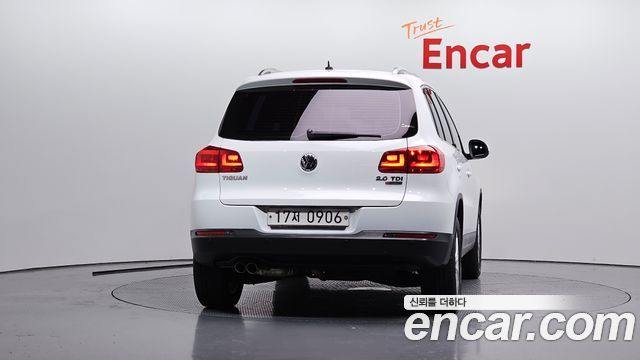 Volkswagen Tiguan 2016 — photo 4
