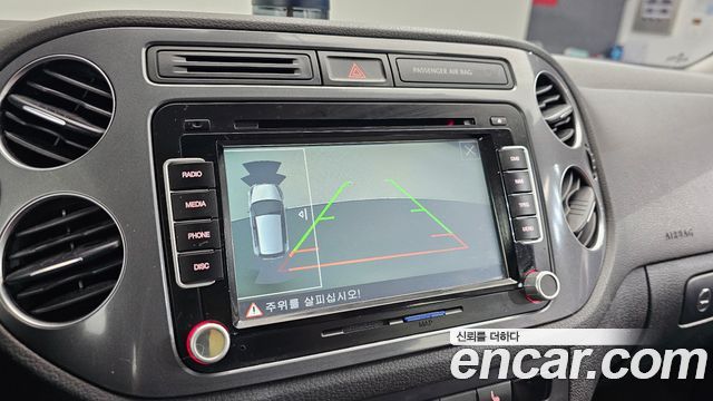 Volkswagen Tiguan 2016 — photo 14
