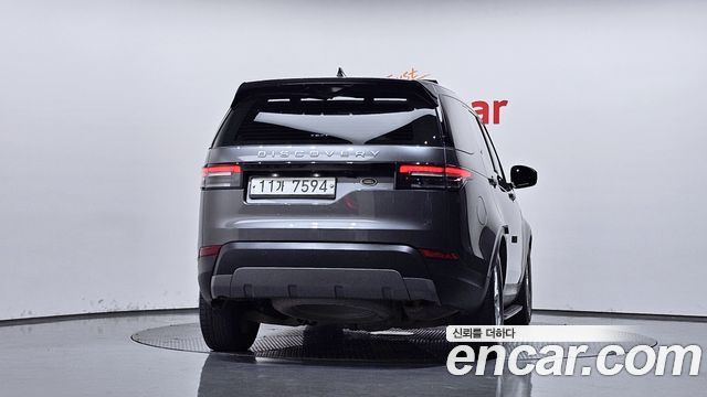 Land Rover Discovery 2018 — photo 4