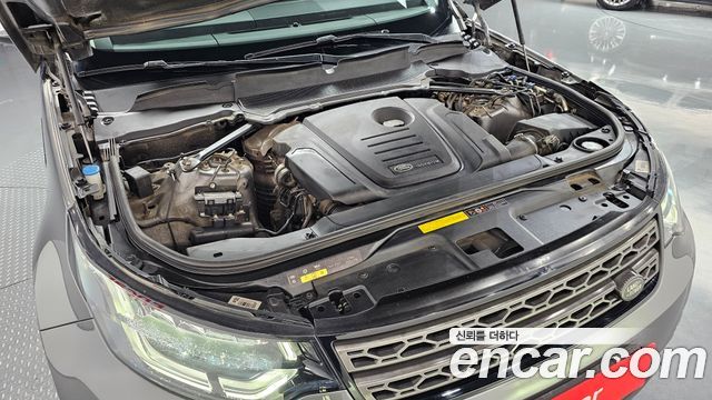 Land Rover Discovery 2018 — photo 6