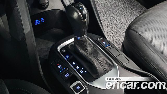 Hyundai Santafe 2017 — photo 12