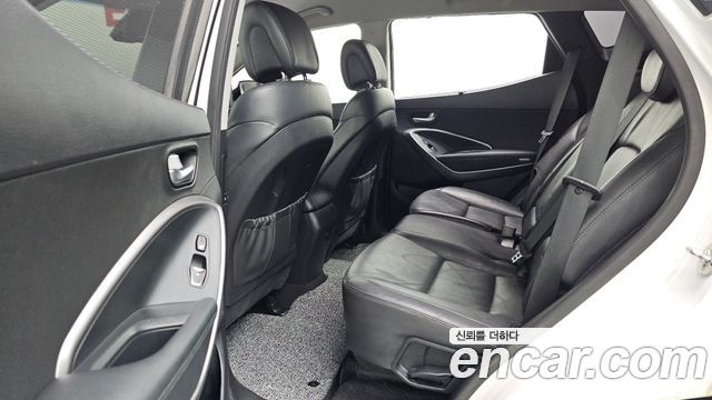 Hyundai Santafe 2017 — photo 18