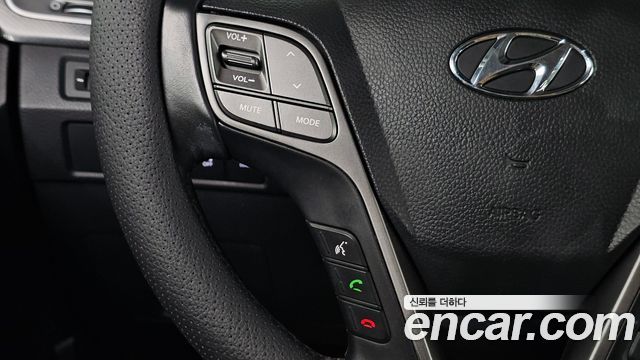 Hyundai Santafe 2017 — photo 25