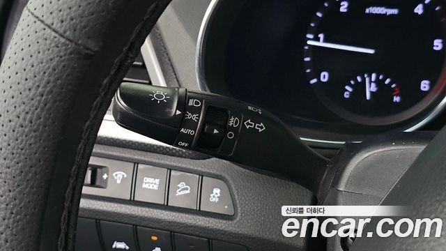 Hyundai Santafe 2017 — photo 27