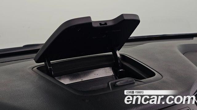 Hyundai Santafe 2017 — photo 31