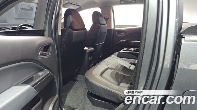 Chevrolet Korea Colorado 2021 — photo 15