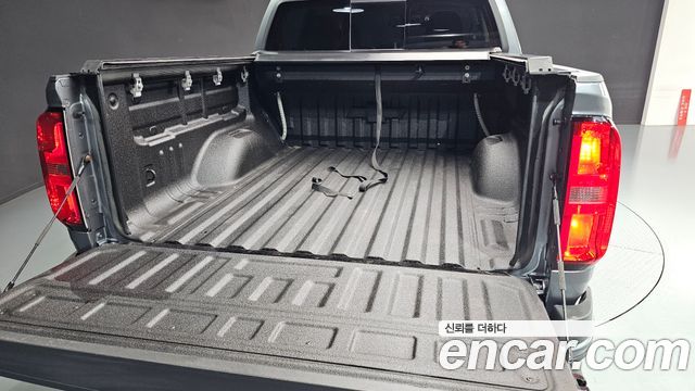 Chevrolet Korea Colorado 2021 — photo 18