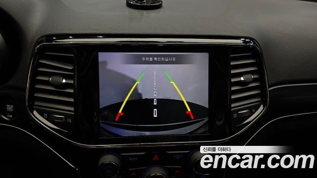 Jeep Cherokee 2021 — photo 17