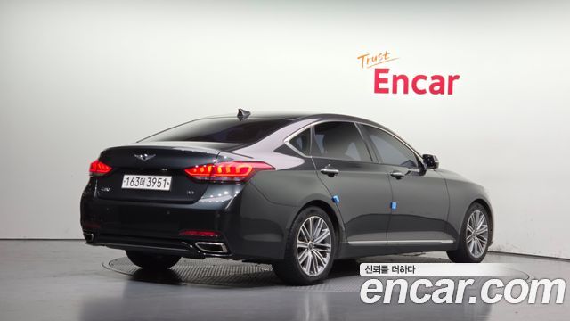 Genesis G80 2018 — photo 2