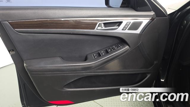 Genesis G80 2018 — photo 14
