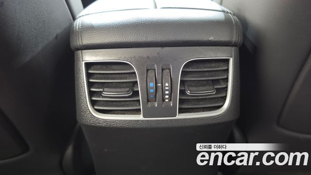 Genesis G80 2018 — photo 31