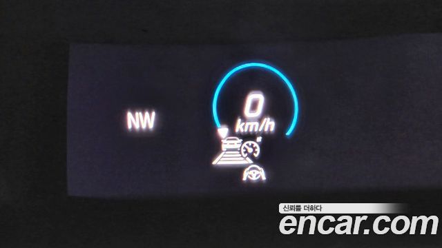 Mercedes-Benz E-Class 2021 — photo 17