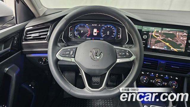Volkswagen Jetta 2023 — photo 19