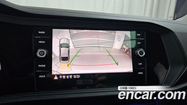Volkswagen Jetta 2023 — photo 20