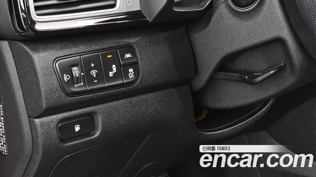 Kia Niro 2017 — photo 14