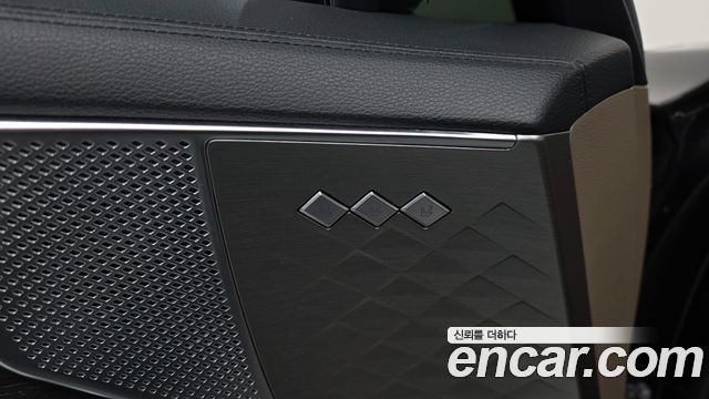 Kia K8 2022 — photo 36