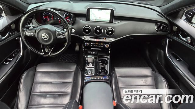 Kia Stinger 2018 — photo 10