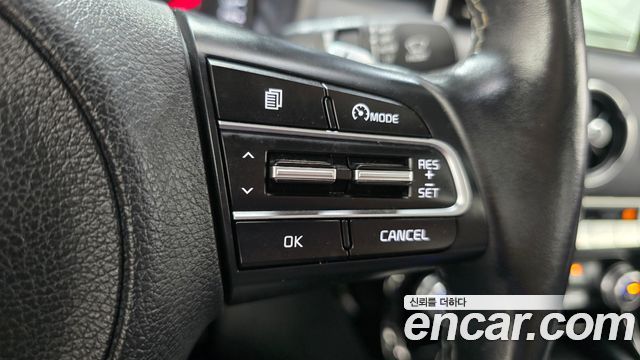 Kia Stinger 2018 — photo 23