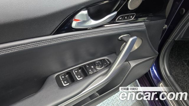 Kia Stinger 2018 — photo 24