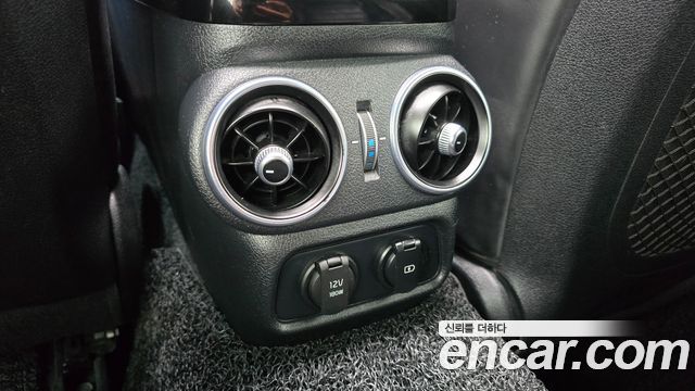 Kia Stinger 2018 — photo 30