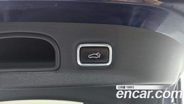 Kia Stinger 2018 — photo 35