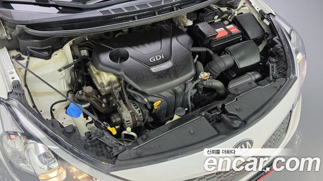 Kia K3 2013 — photo 6