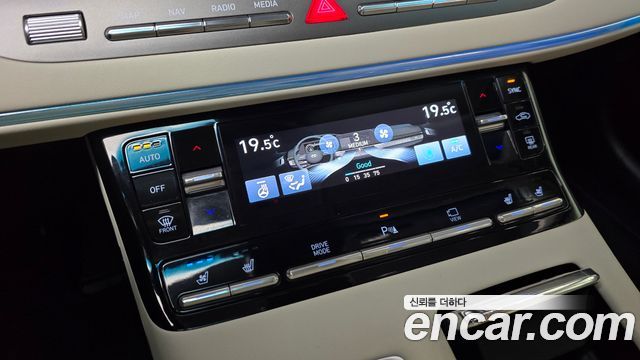 Hyundai Grandeur 2022 — photo 29