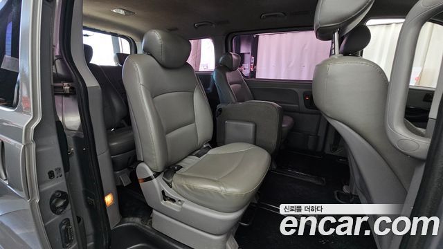 Hyundai Starex 2013 — photo 14