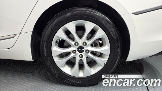 Kia K8 2023 — photo 7
