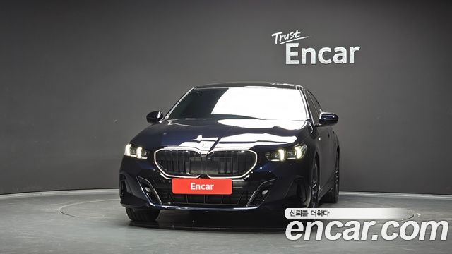 BMW 5-Series 2026 — photo 3