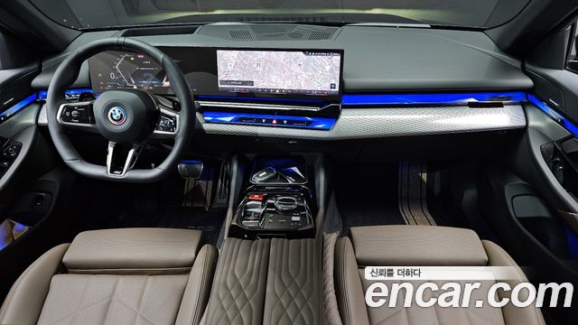 BMW 5-Series 2026 — photo 10