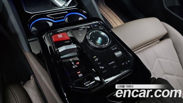 BMW 5-Series 2026 — photo 12
