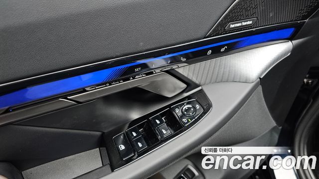 BMW 5-Series 2026 — photo 23